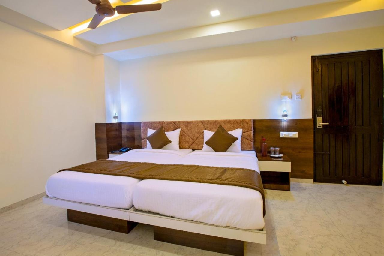 Hotel Ivy Residency à Coimbatore Extérieur photo