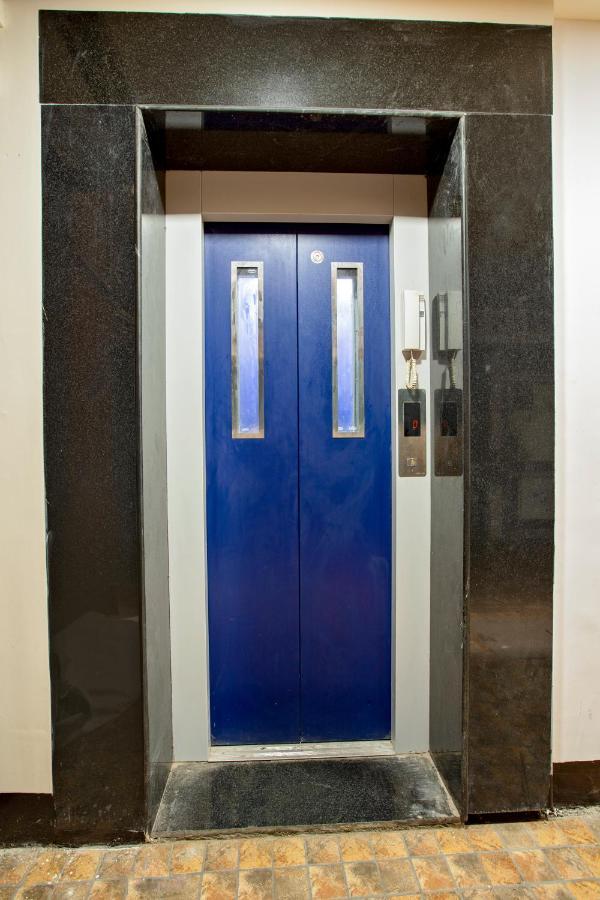 Hotel Ivy Residency à Coimbatore Extérieur photo