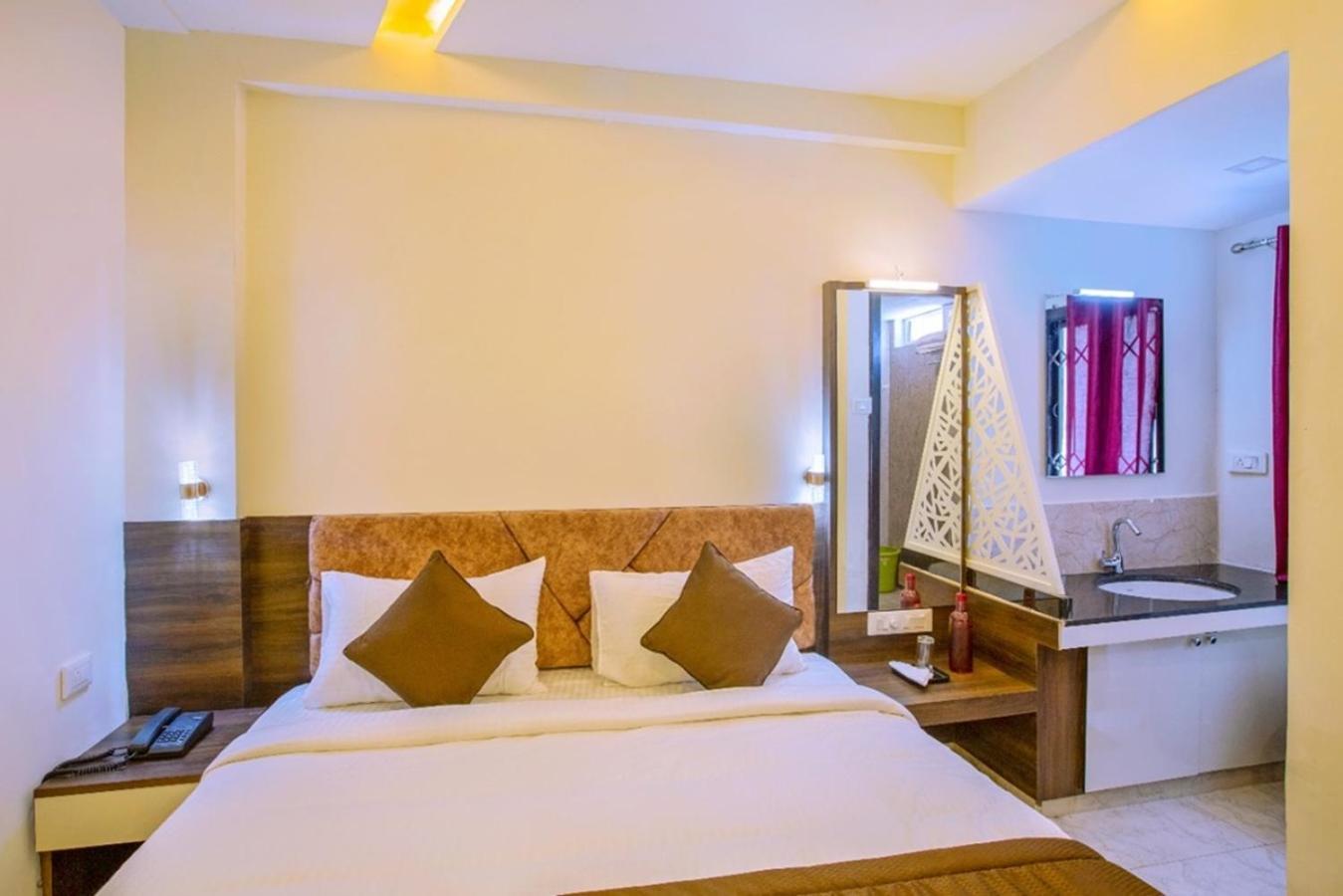 Hotel Ivy Residency à Coimbatore Extérieur photo